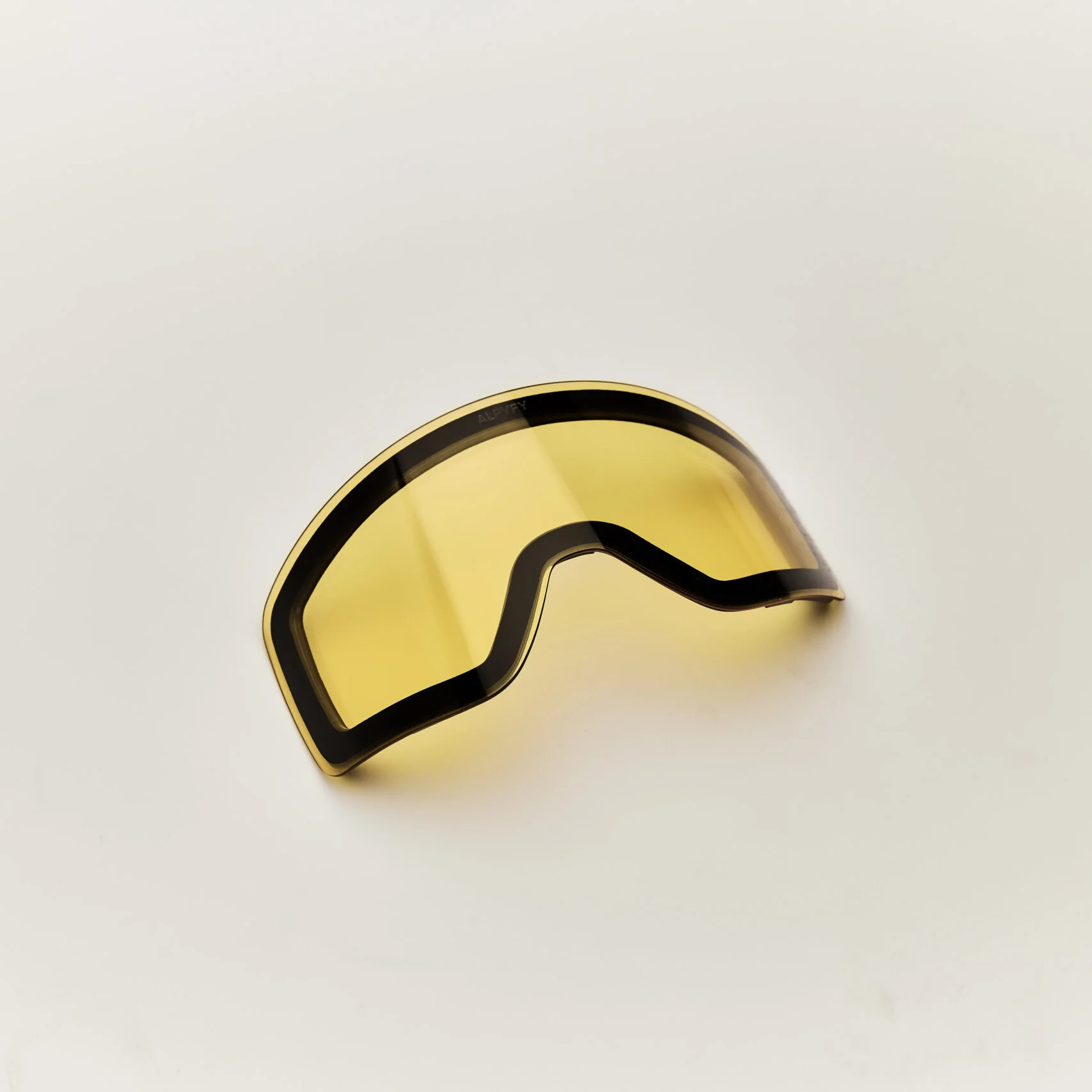St Anton yellow or lightpink lens